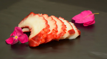 Octopus Sashimi 5 pieces